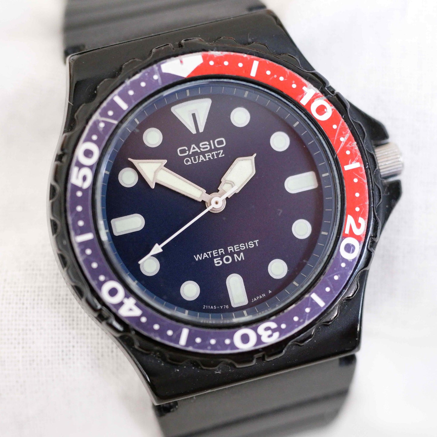 Casio Pepsi Diver Vintage Ladies Watch: 90s Blue and Red Bezel | Slight Left Side