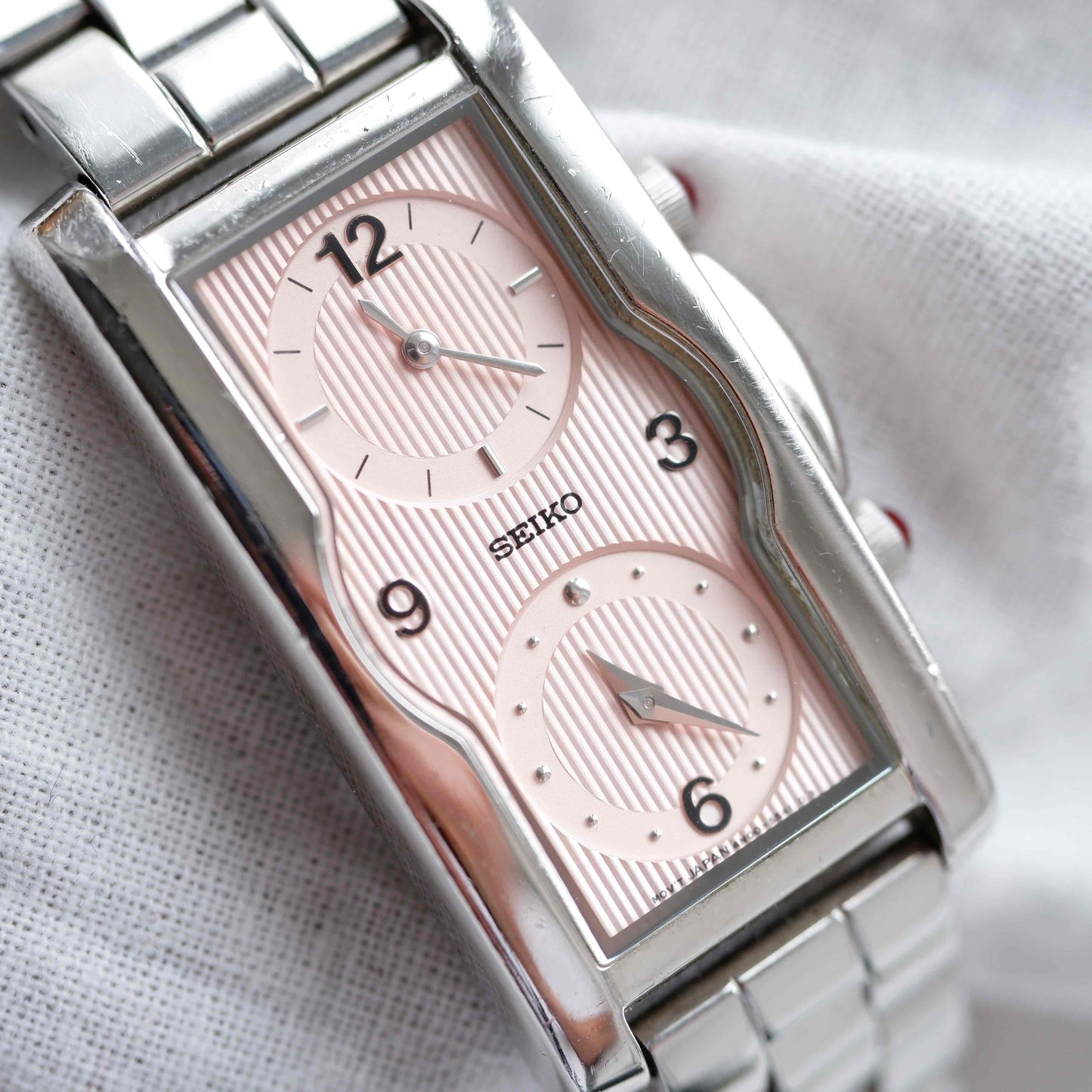 Seiko Dual Time: Vintage Ladies Watch 90s Rose Stripe Dial
