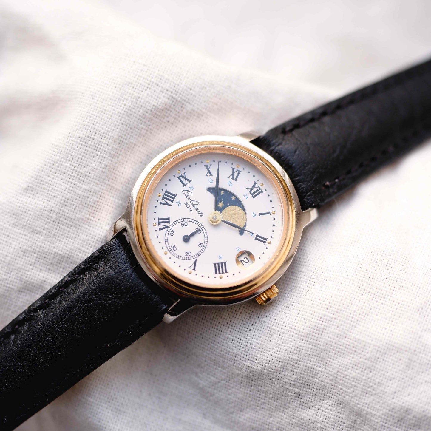 Osco Moon Phase Watch: Ladies 90s Gold with Roman Numerals Blue White Dial