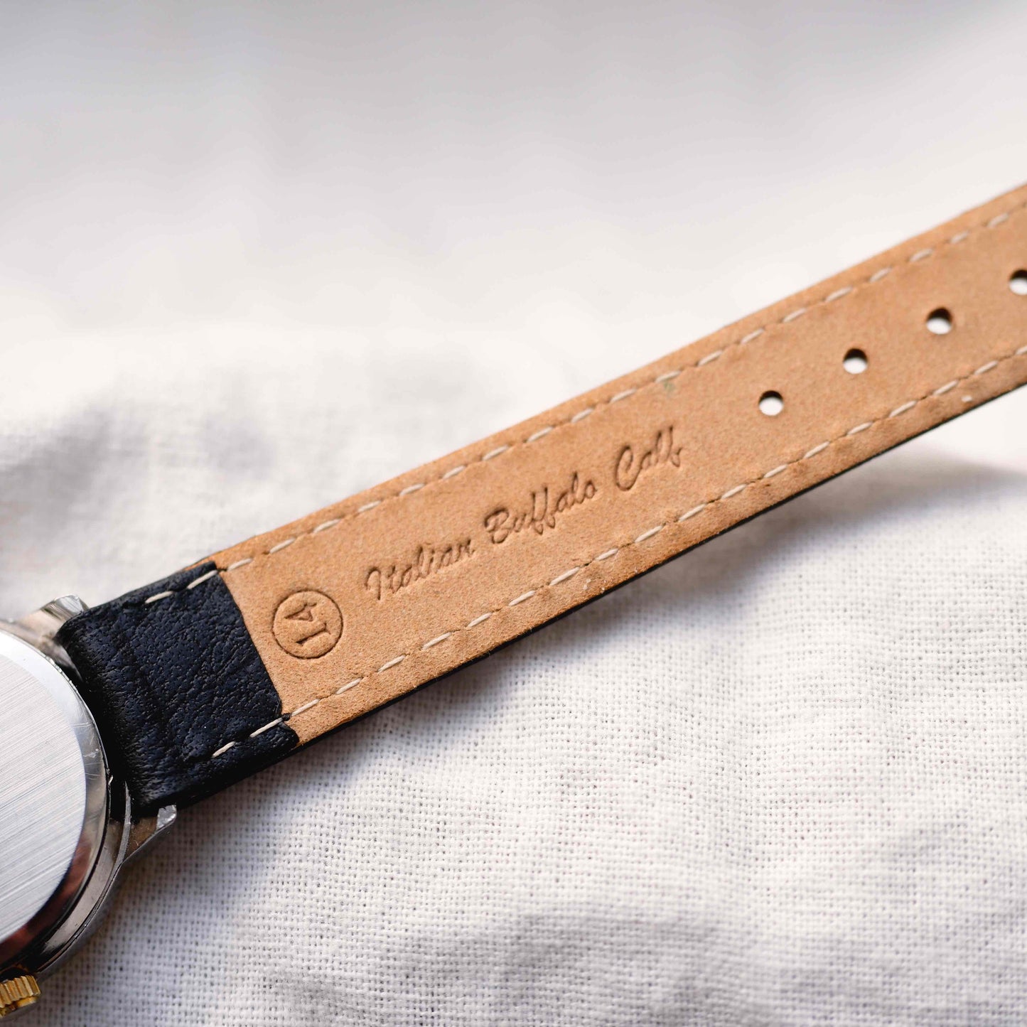 Osco Moon Phase Watch: Ladies 90s Gold with Roman Numerals Blue White Dial