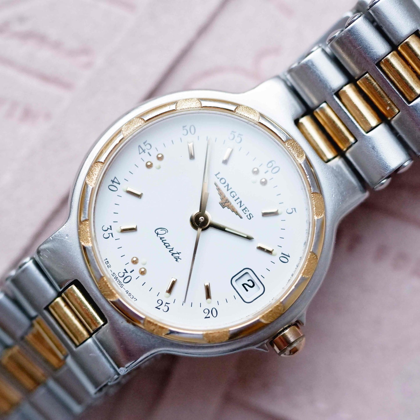 Longines Conquest Classic: Dainty Ladies 80s Two Tone Golden with White Dial