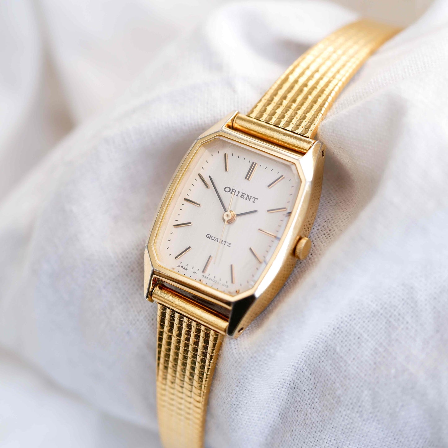 Orient Vintage Watch: 80s Cocktail Ladies Golden Rectangular Style