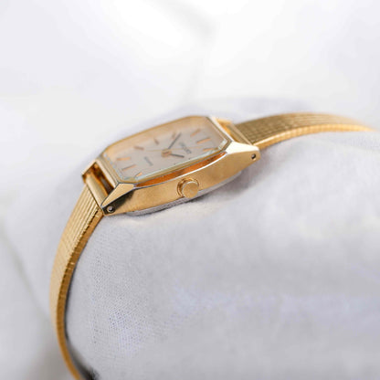 Orient Vintage Watch: 80s Cocktail Ladies Golden Rectangular Style