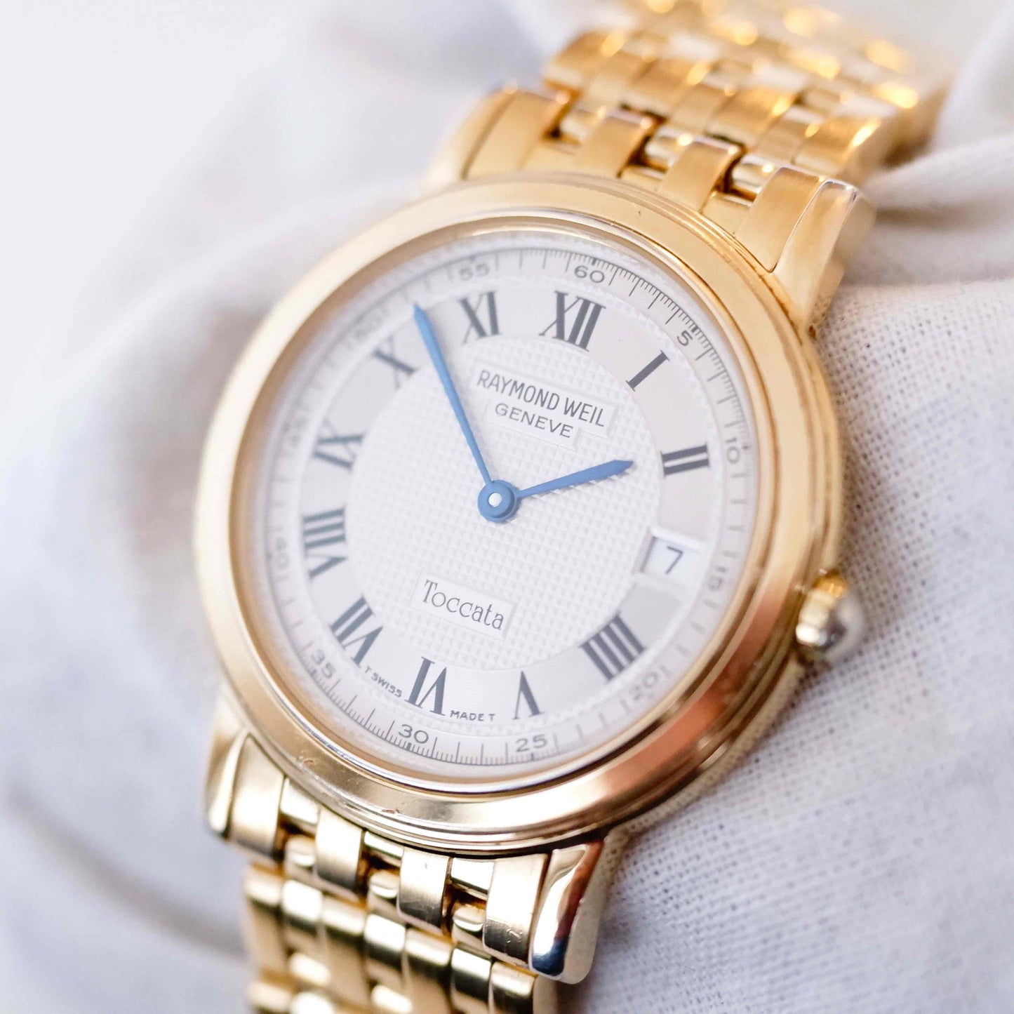 Raymond Weil Toccata: Vintage Ladies Watch 90s Golden Roman White Guilloche Dial