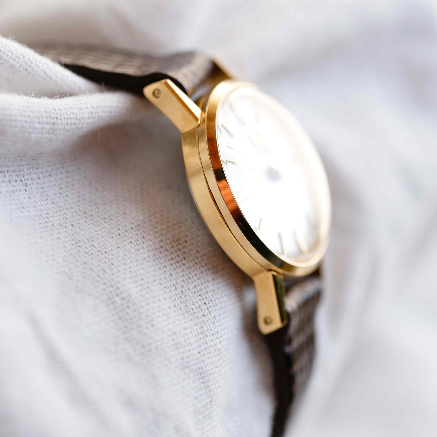 Tissot Cocktail Watch: Ladies 80s Mechanical Golden Iconic with Sunburst Dial