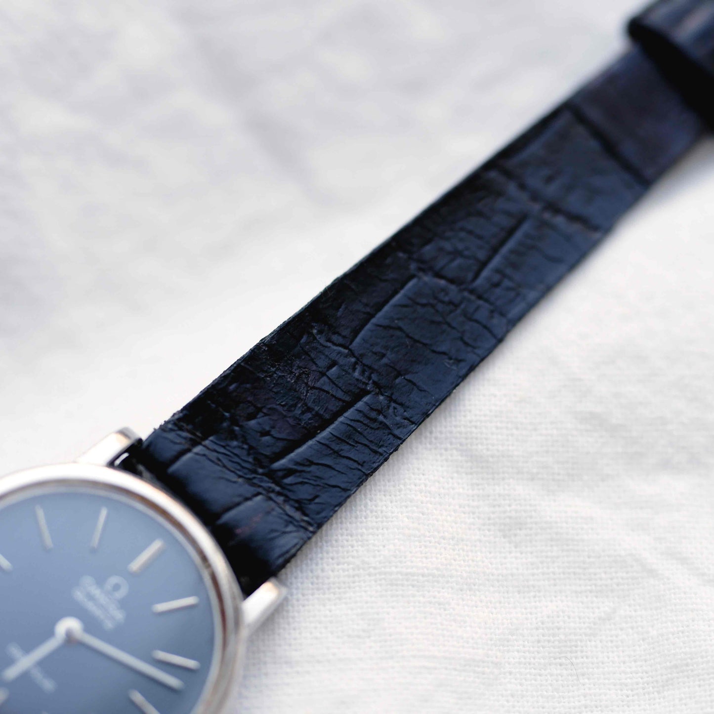 Omega De Ville: Vintage Ladies Watch 80s Stella Blue Dial Quartz