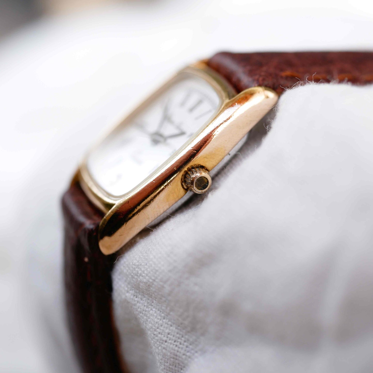 Maurice Lacroix Tank: Vintage Ladies Watch 90s Golden Roman Numerals