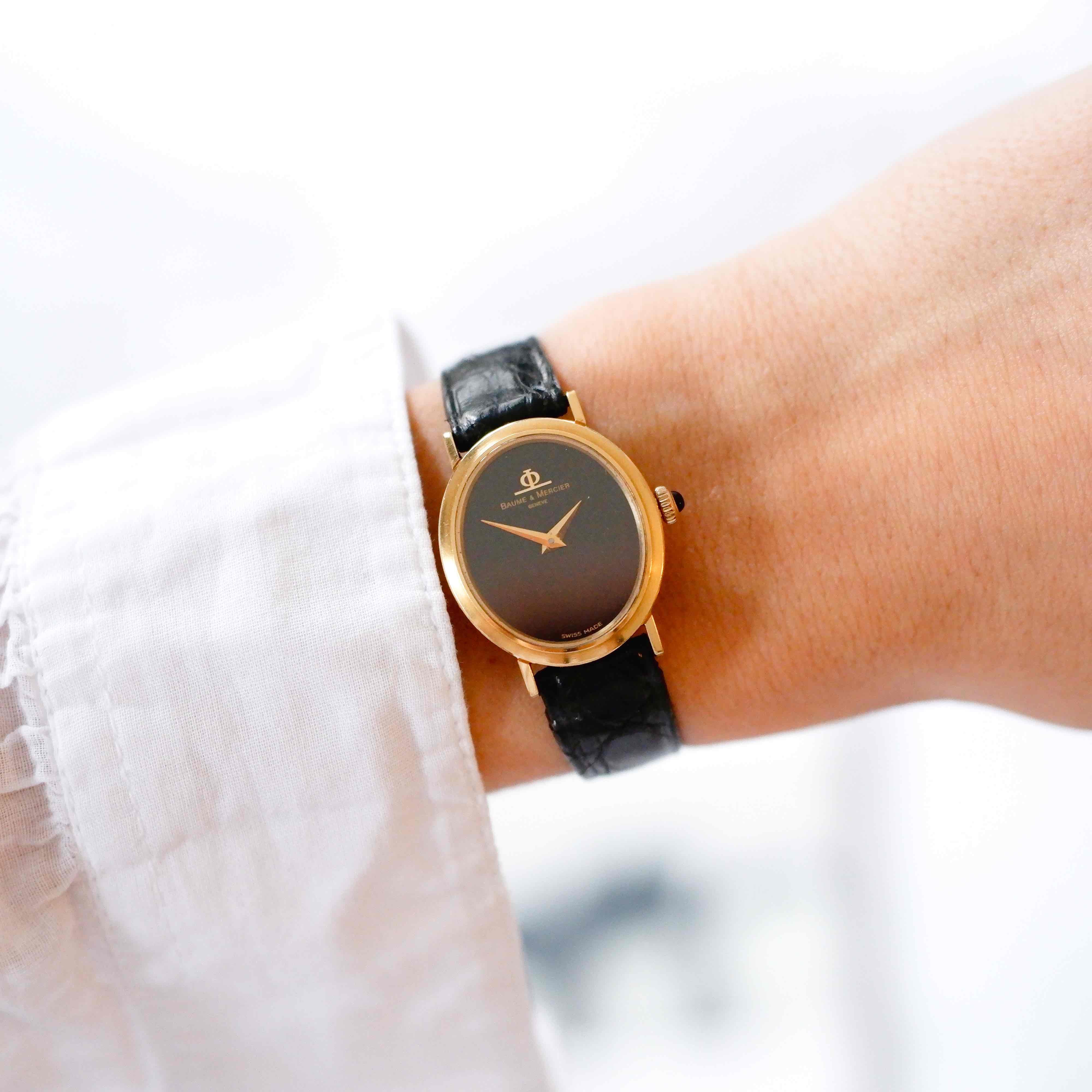 Baume & Mercier Ellipse: 18k Gold Vintage Ladies Watch Black Dial