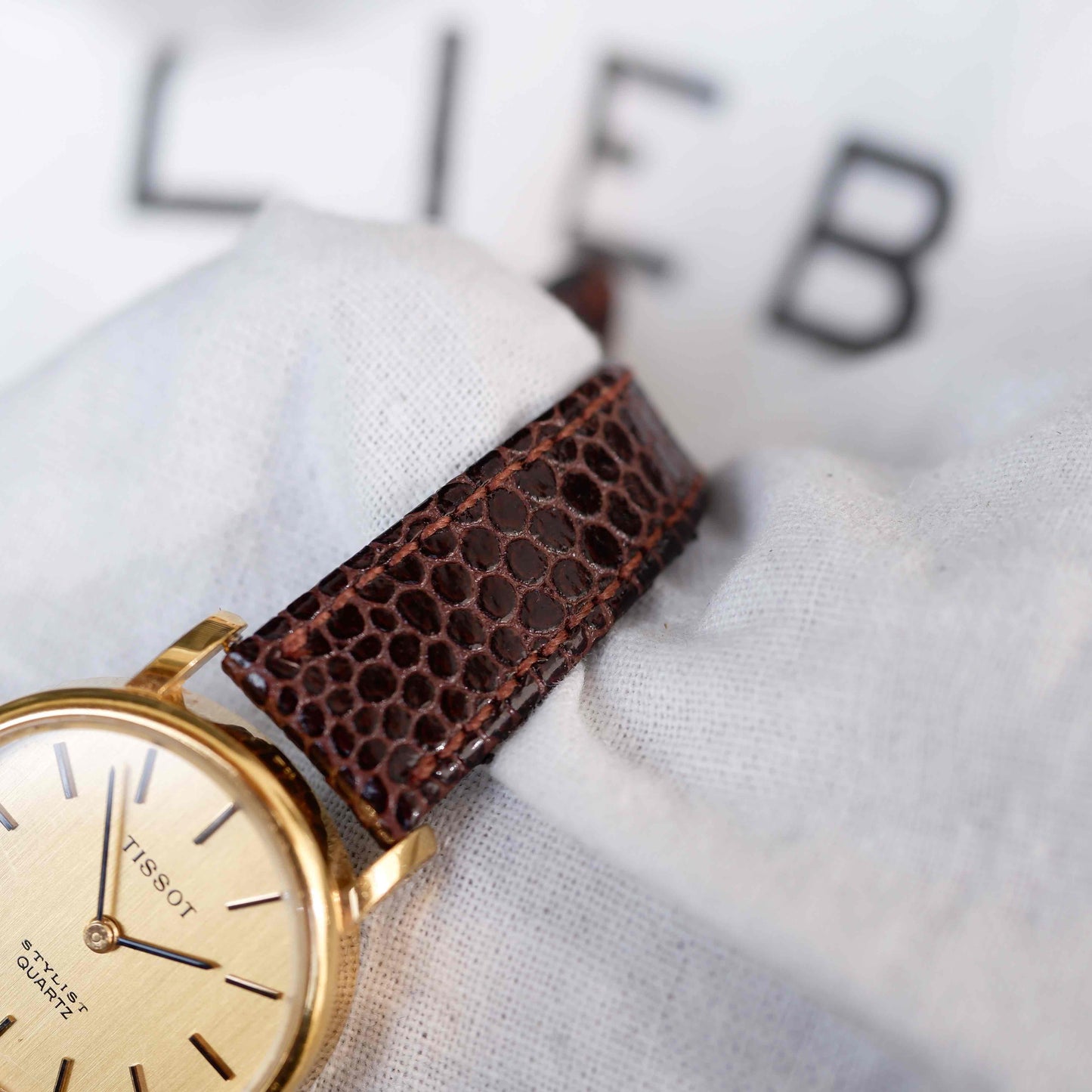 Tissot Vintage Watch: Ladies 90s Golden Iconic with Champagne Dial