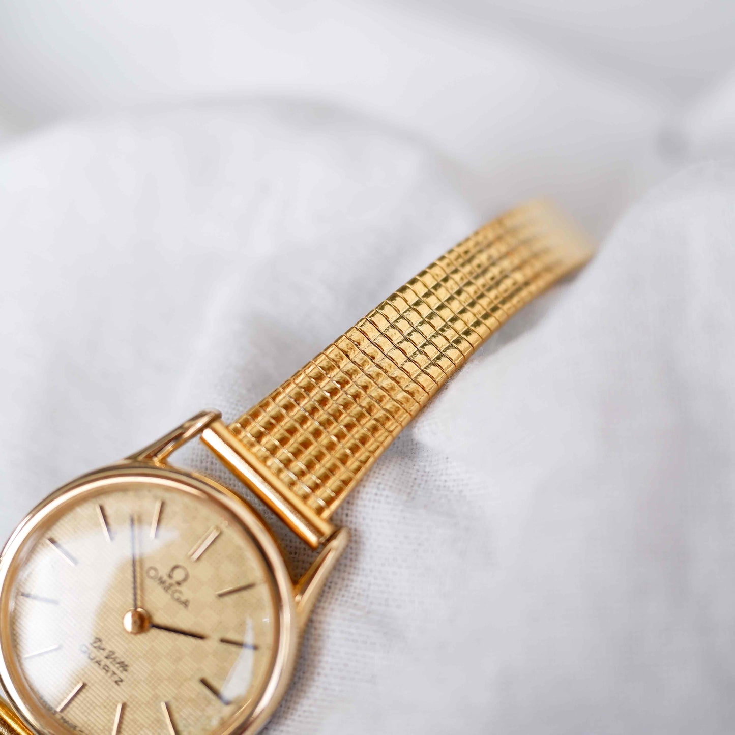 Omega De Ville: Vintage Ladies Watch 80s Structured Dial
