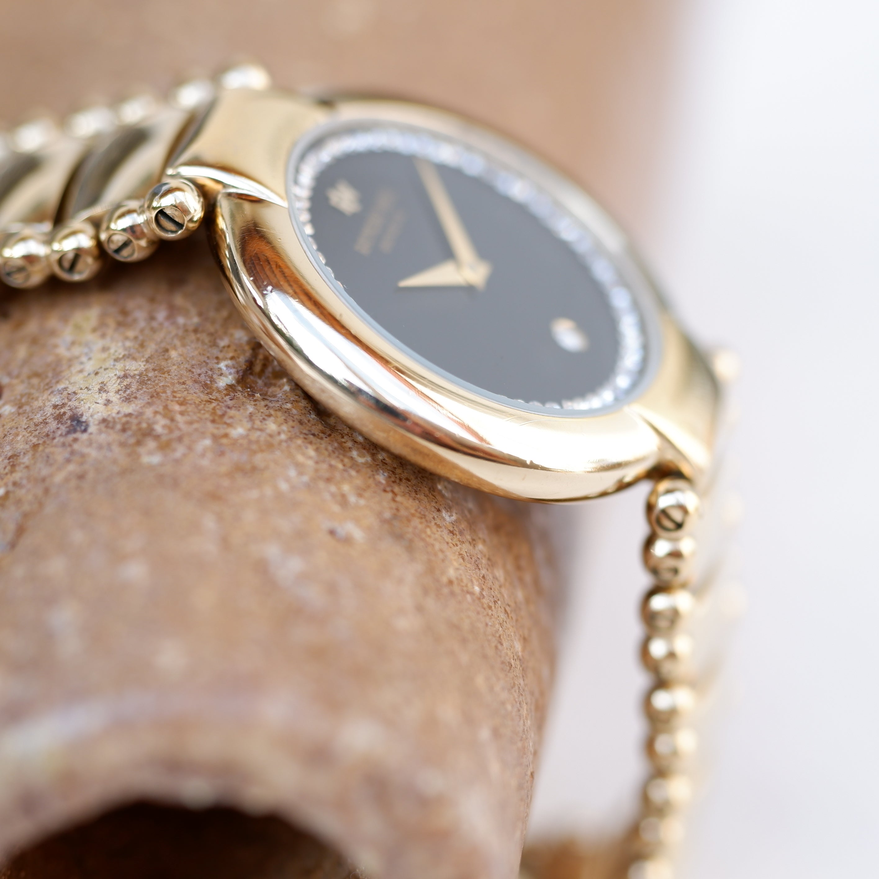 Raymond Weil Vintage Ladies Watch: 90s Golden Black Diamond