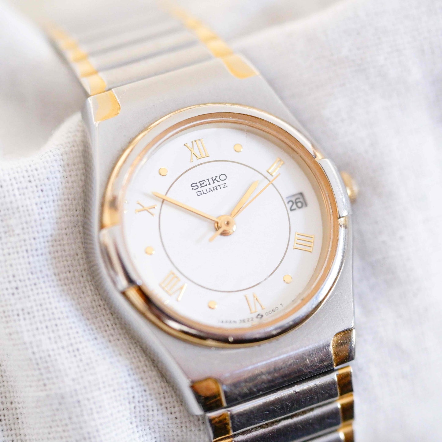 Seiko Dainty Cocktail Watch: Ladies Vintage 90s Two-Tone White Gold Dial