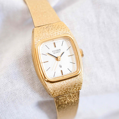 Citizen Cocktail Watch: Vintage Ladies 80s Golden Dainty with Light Gold Dial