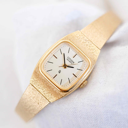 Citizen Cocktail Watch: Vintage Ladies 80s Golden Dainty with Light Gold Dial