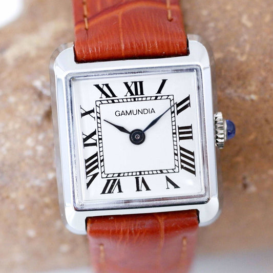 Gamundia Vintage Ladies Watch: 90s Rectangular and Roman Numerals, First Front Side