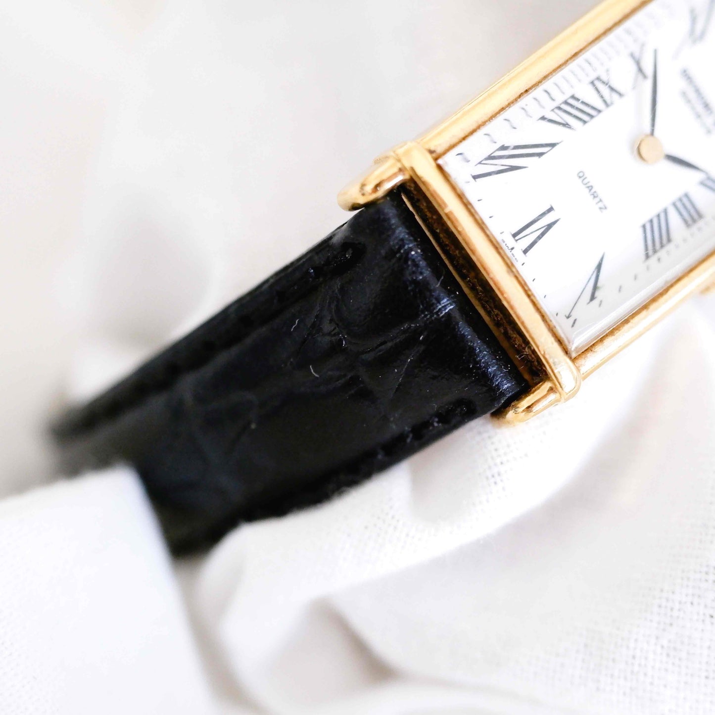 Raymond Weil Tank Style: Vintage Ladies Watch 90s Gold Roman White Dial