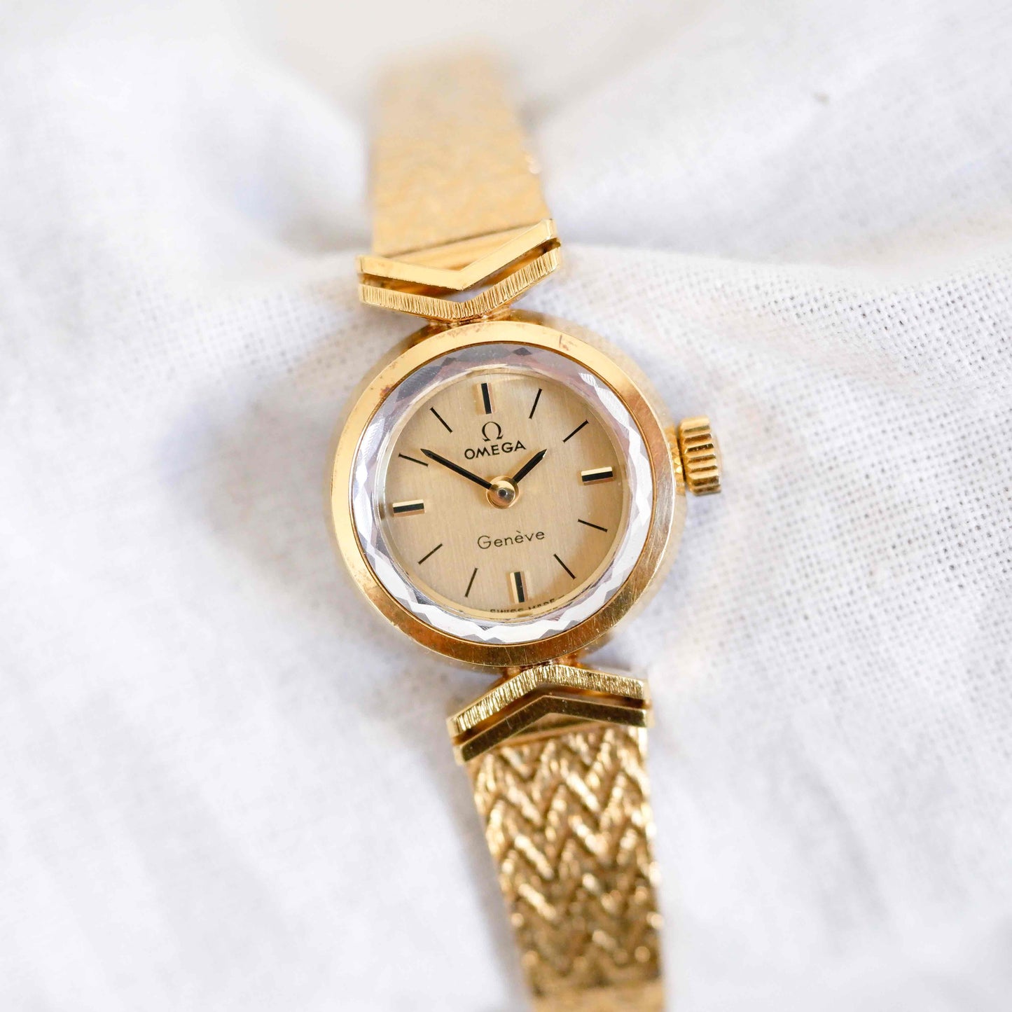 Omega Cocktail Watch: Vintage Ladies 60s Golden Mechanical with Champagne Dial