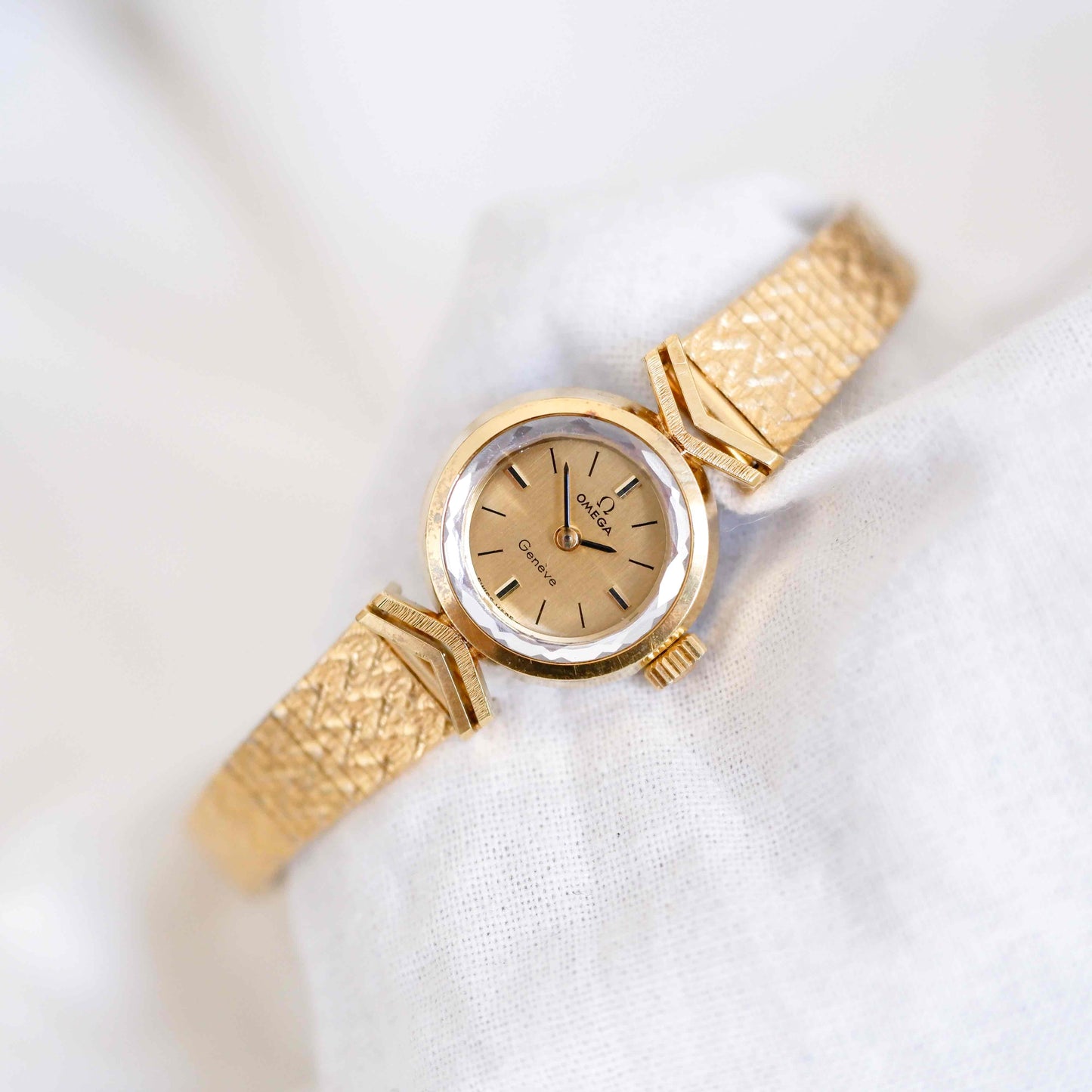 Omega Cocktail Watch: Vintage Ladies 60s Golden Mechanical with Champagne Dial