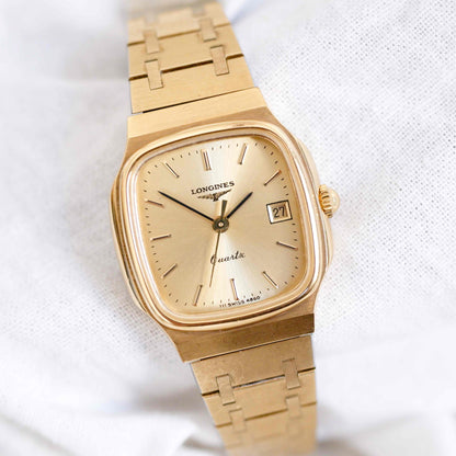 Longines Vintage Watch: Dainty Ladies 70s Golden with Champagne Sunburst Dial