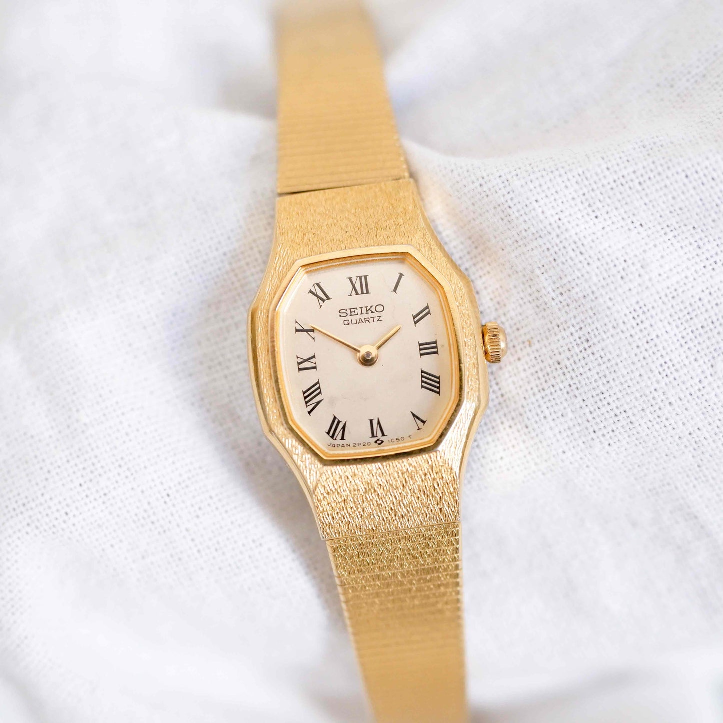 Seiko Cocktail Watch: Vintage Ladies 80s Golden Dainty with Champagne Dial