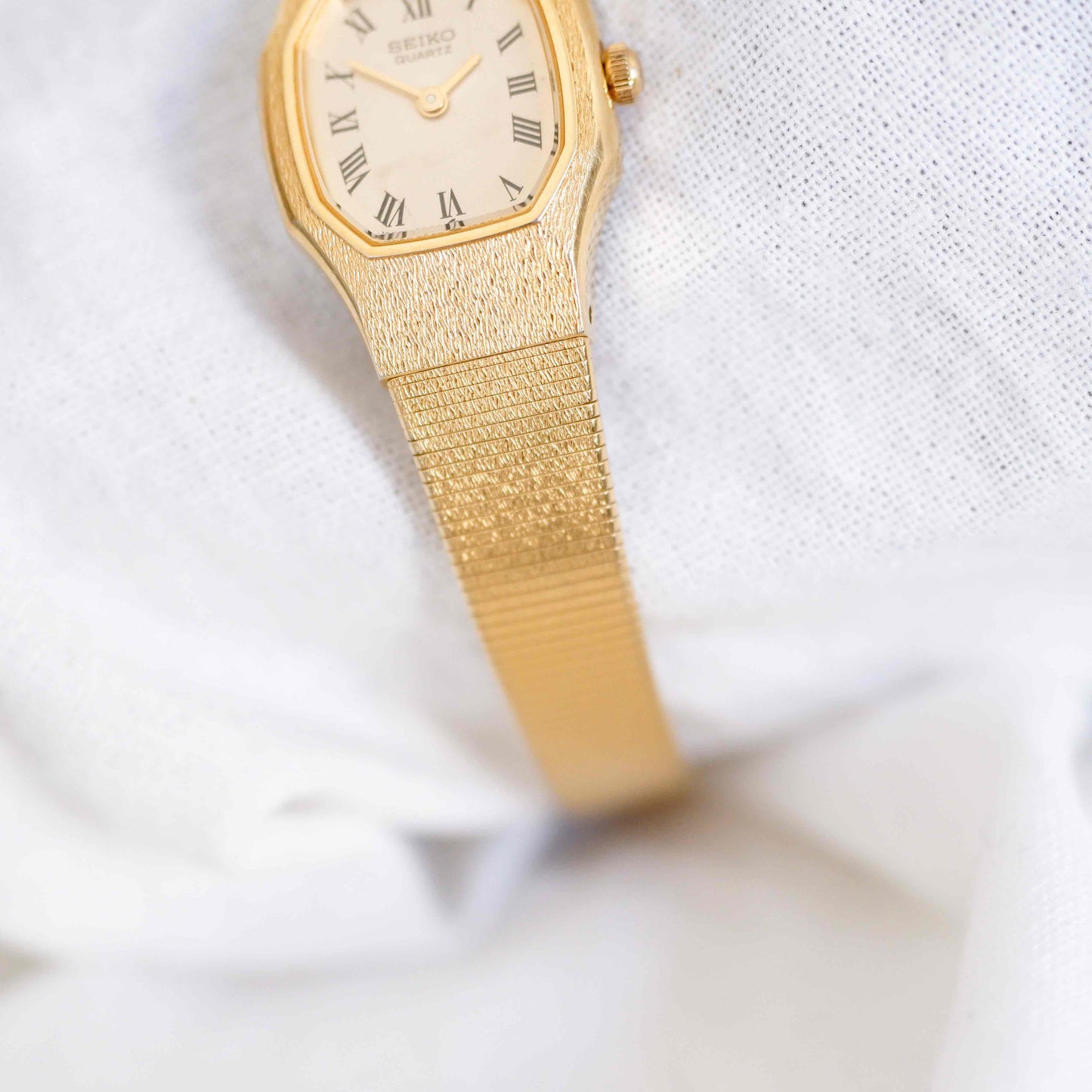 Seiko Cocktail Watch: Vintage Ladies 80s Golden Dainty with Champagne Dial