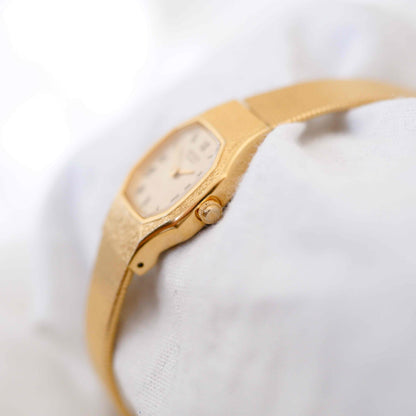 Seiko Cocktail Watch: Vintage Ladies 80s Golden Dainty with Champagne Dial