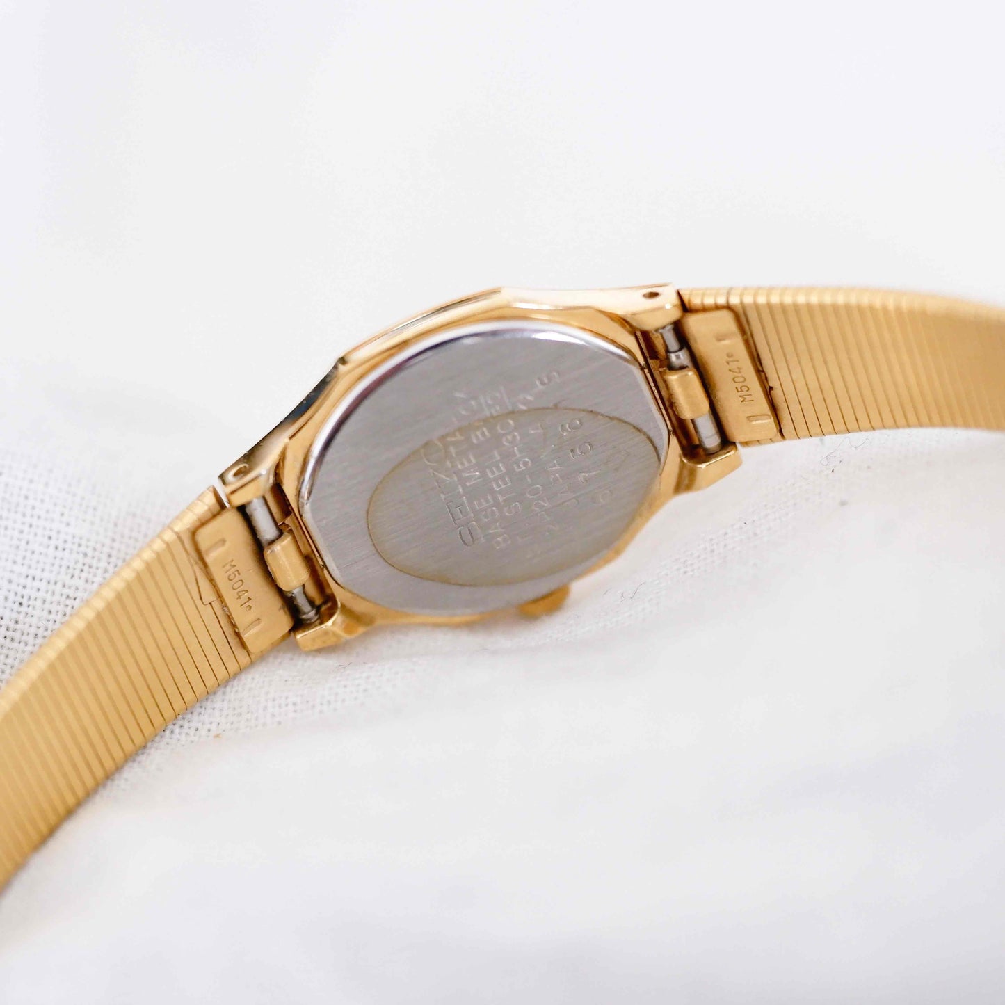 Seiko Cocktail Watch: Vintage Ladies 80s Golden Dainty with Champagne Dial