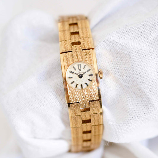 Junghans Cocktail Watch: Vintage Ladies 60s Golden Dainty with Mechanical Movement