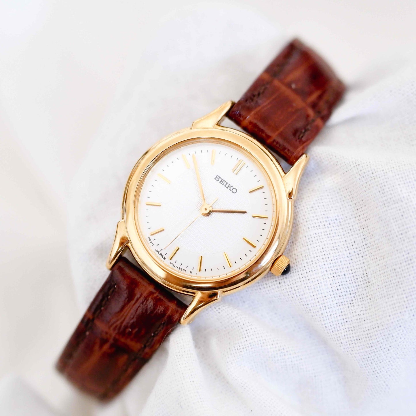 Seiko Dainty Watch: Ladies 80s Golden Classic White Guilloche Dial NOS