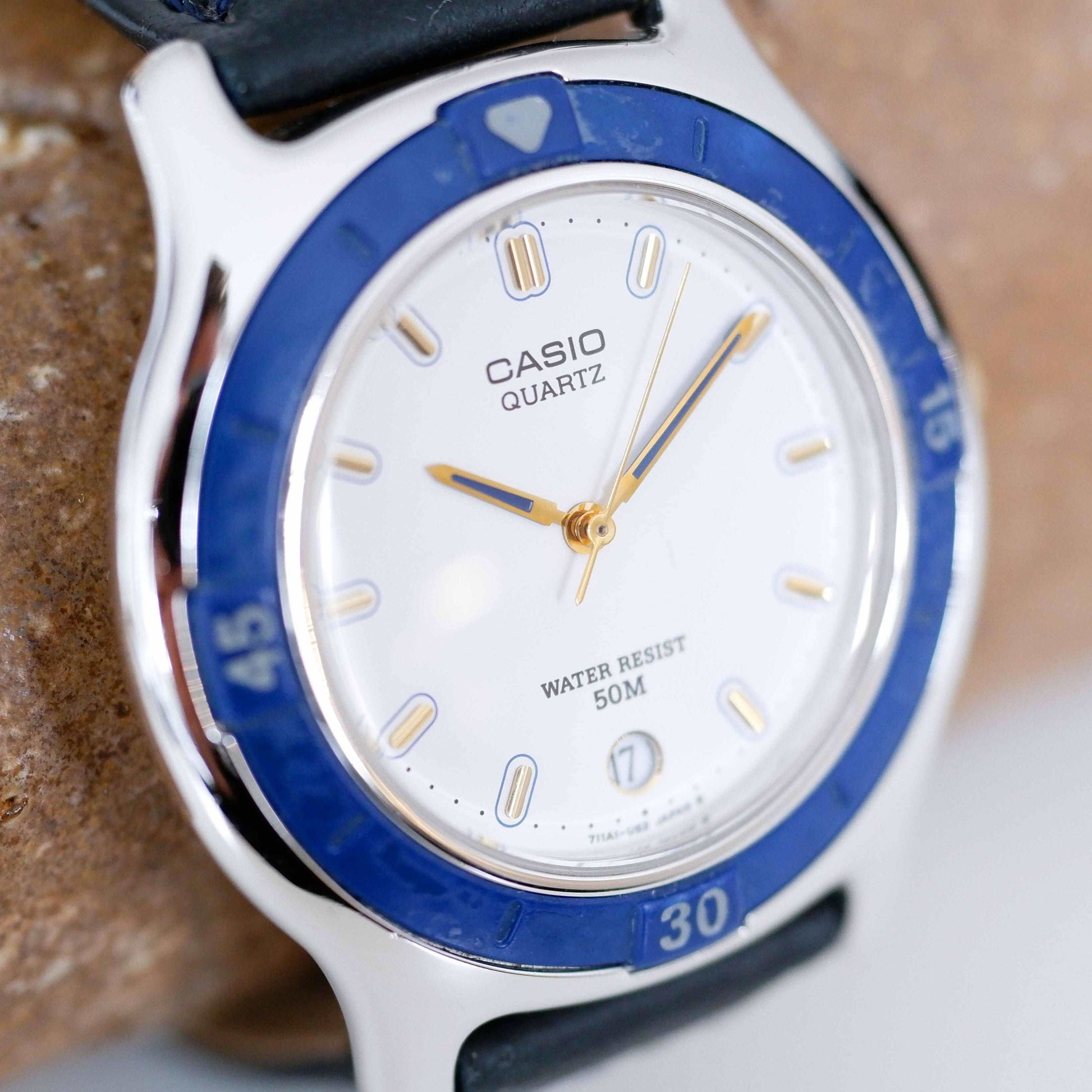 Casio Diver Vintage Ladies Watch: 90s Silver and Blue Dial | Slight Left Side