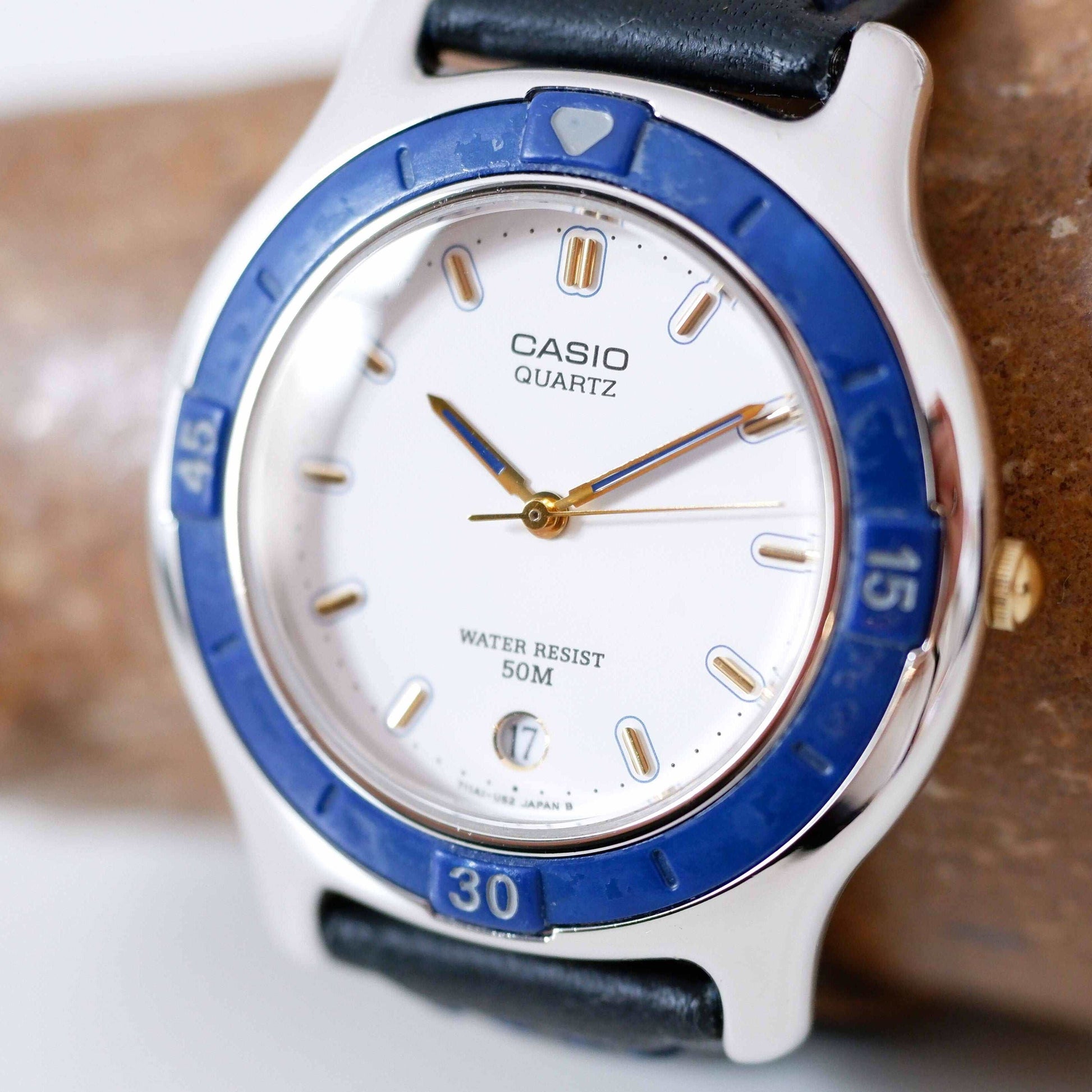 Casio Diver Vintage Ladies Watch: 90s Silver and Blue Dial | Slight Right Side