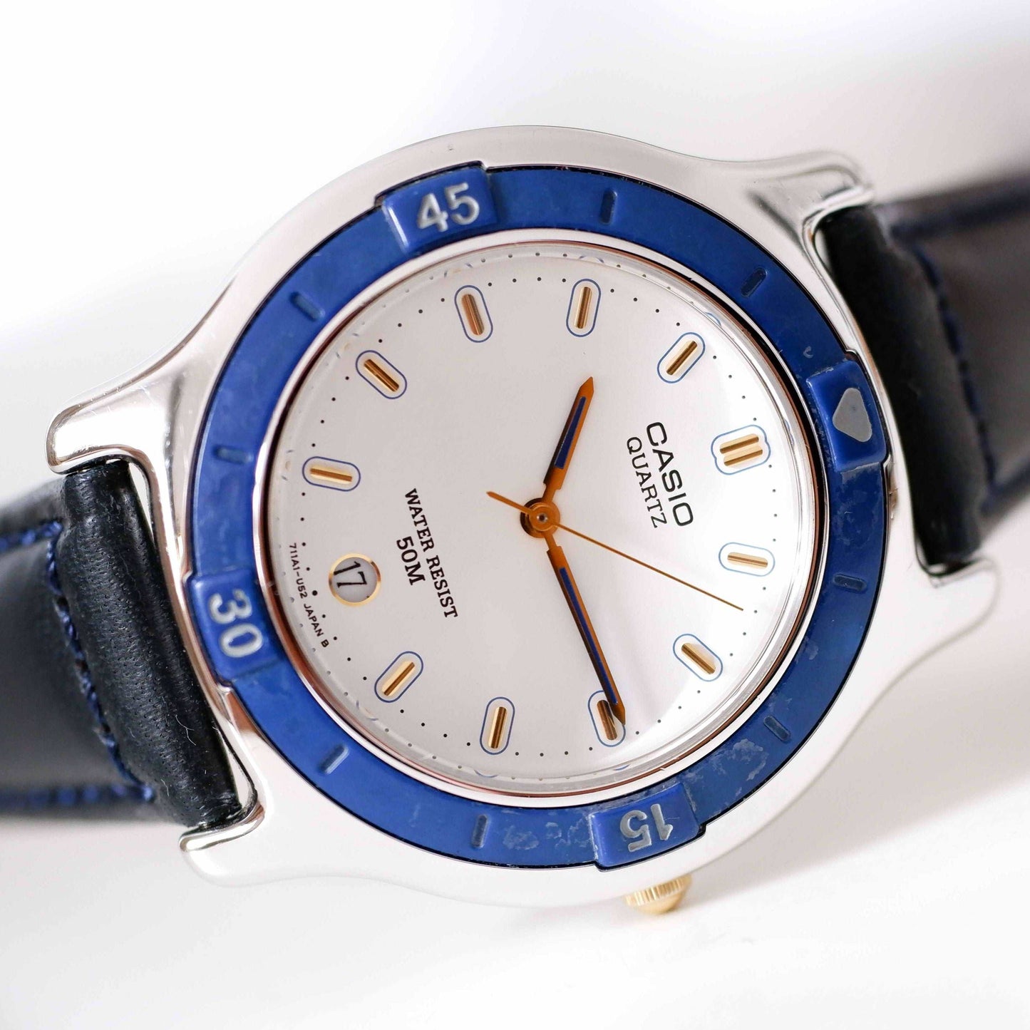 Casio Diver Vintage Ladies Watch: 90s Silver and Blue Dial | Third Front Side