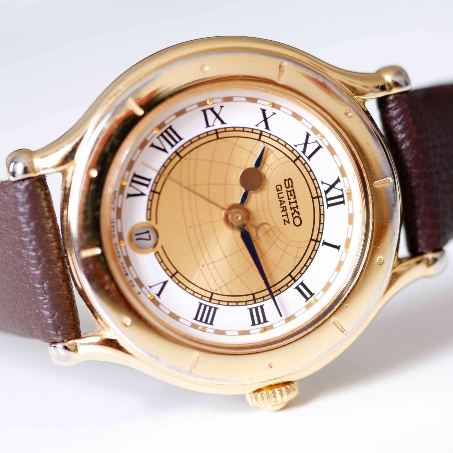 Seiko Age of Discovery Vintage Ladies Watch: 90s Gold, Roman Numerals, Fourth Front Side