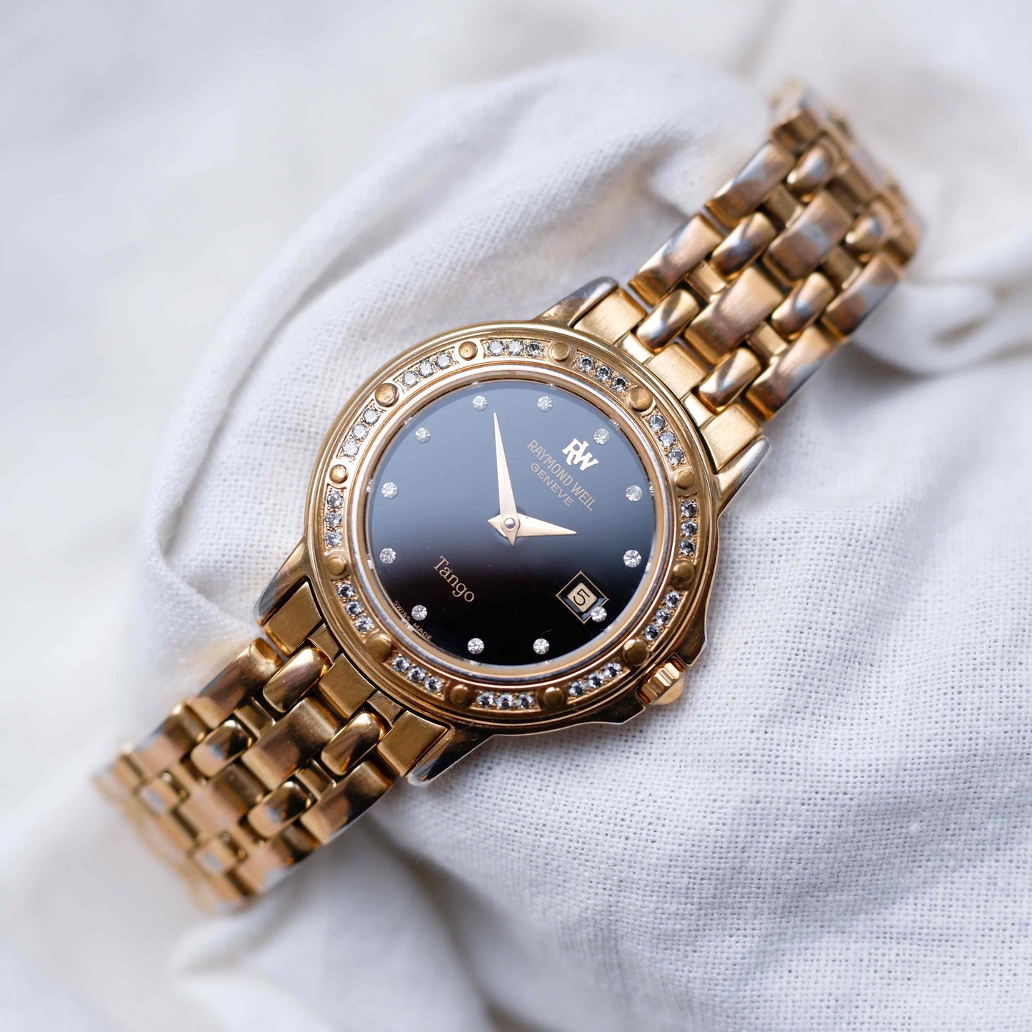 Raymond Weil Tango: Vintage Ladies 90s Watch Gold with Diamonds-Set Dial