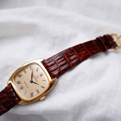 Omega De Ville: Vintage Ladies 70s Icon Hand-Wound with Champagne Dial