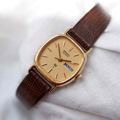 Seiko Vintage Tank: Ladies Watch 80s Gold Day and Date