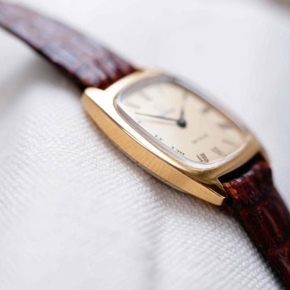 Omega De Ville: Vintage Ladies 70s Icon Hand-Wound with Champagne Dial