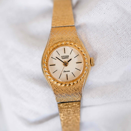 Citizen Cocktail Watch: Vintage 70s Ladies Golden Dainty with Light Gold Dial