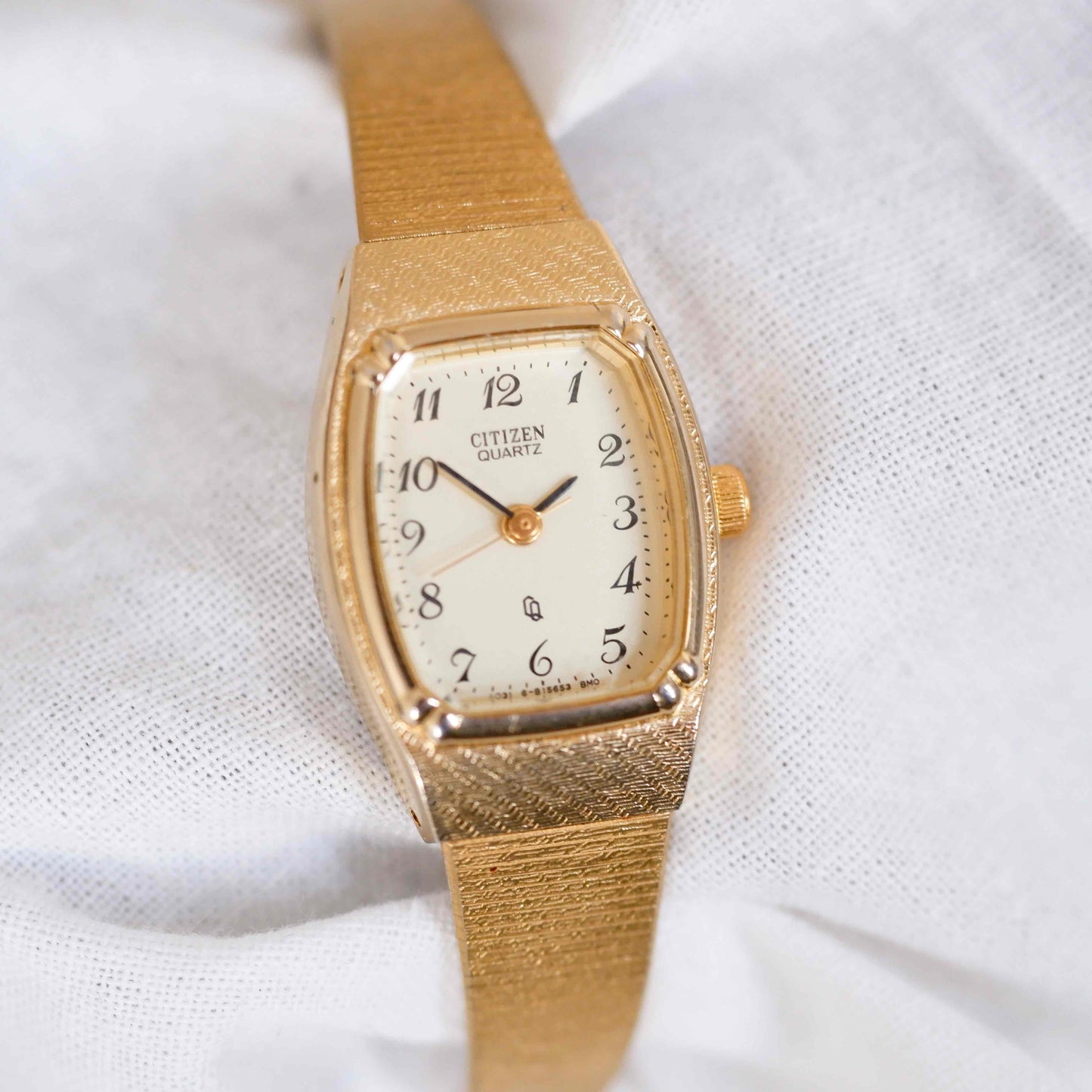 Citizen Cocktail Watch: Vintage 80s Ladies Golden Dainty with Light Gold Dial