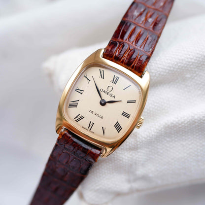 Omega De Ville: Vintage Ladies 70s Icon Hand-Wound with Champagne Dial