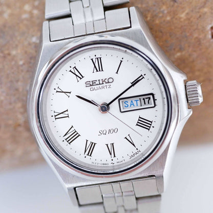 Seiko Vintage Ladies Watch: 90s Silver Diver with Classic Roman Dial, First Front Side