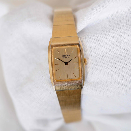 Seiko Cocktail Watch: Vintage 80s Ladies Golden Dainty with Champagne Dial