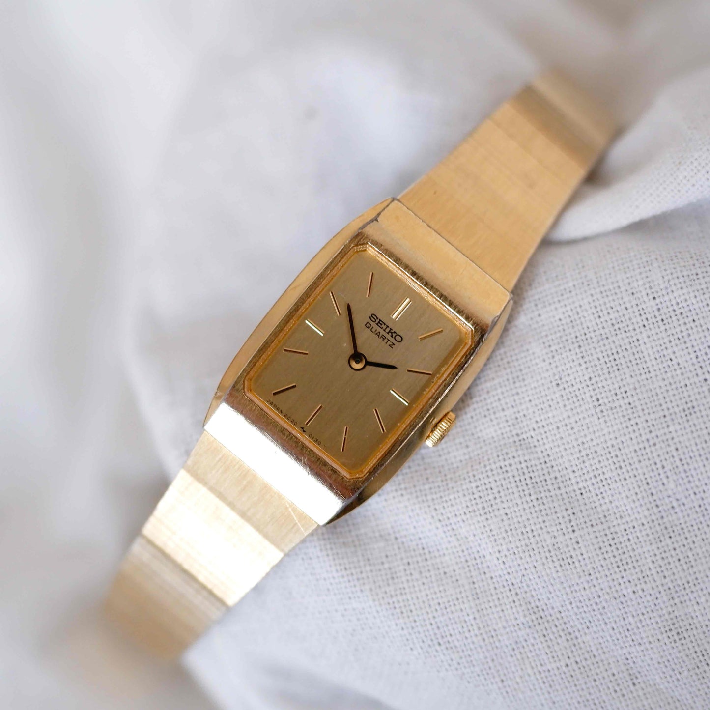 Seiko Cocktail Watch: Vintage 80s Ladies Golden Dainty with Champagne Dial