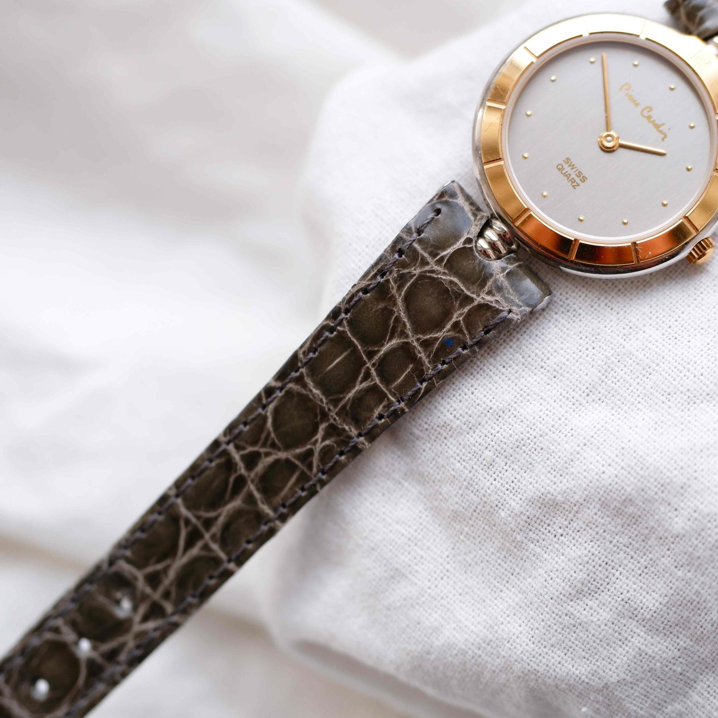 Pierre Cardin Vintage Watch: Two-Tone Ladies Golden Watch 80s Gray Dial - NOS