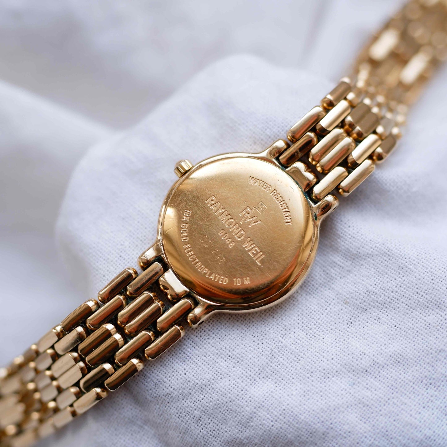 Raymond Weil Cocktail: Vintage Ladies 90s Watch Gold with Diamonds-Set Dial