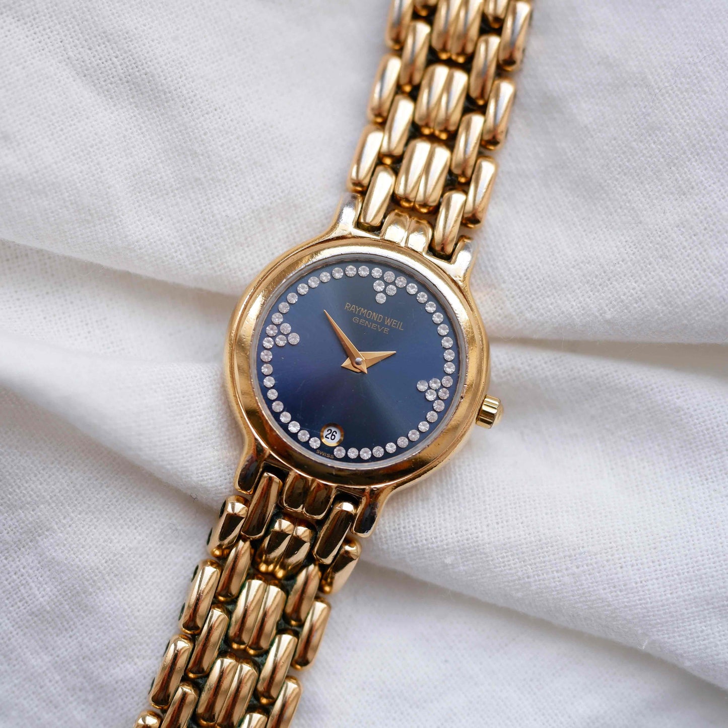 Raymond Weil Cocktail: Vintage Ladies 90s Watch Gold with Diamonds-Set Dial