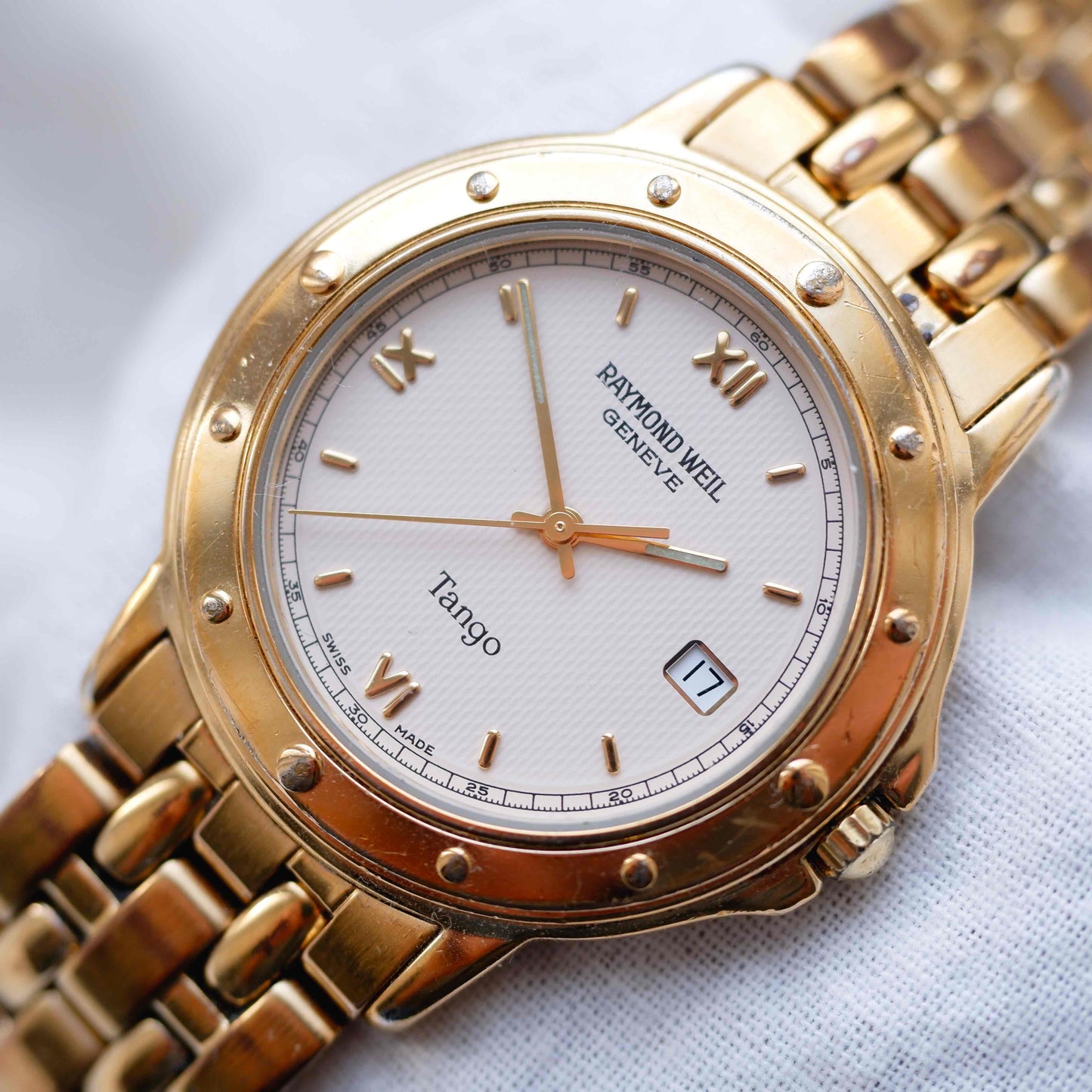 Raymond Weil Tango: Vintage Ladies 90s Watch White-Rose Dial