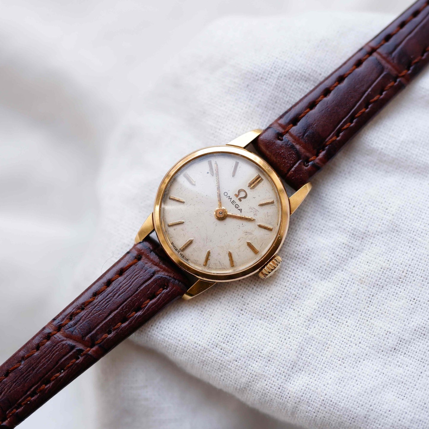 Omega Cocktail Watch: Vintage Ladies 50s Icon Hand-Wound with White Dial