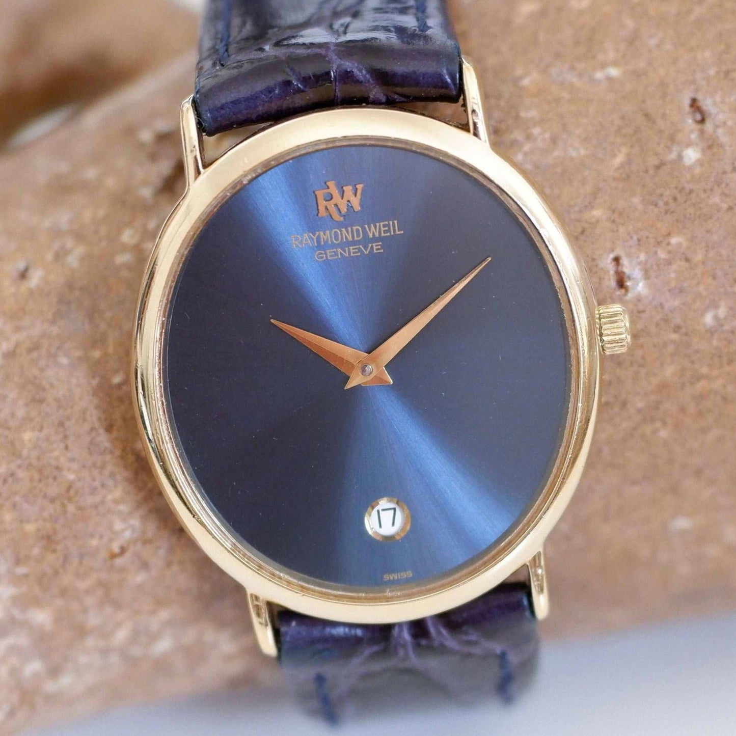 Raymond Weil Vintage Ladies Watch: 90s Golden Oval Style with Blue Sunburst Dial, First Front Side