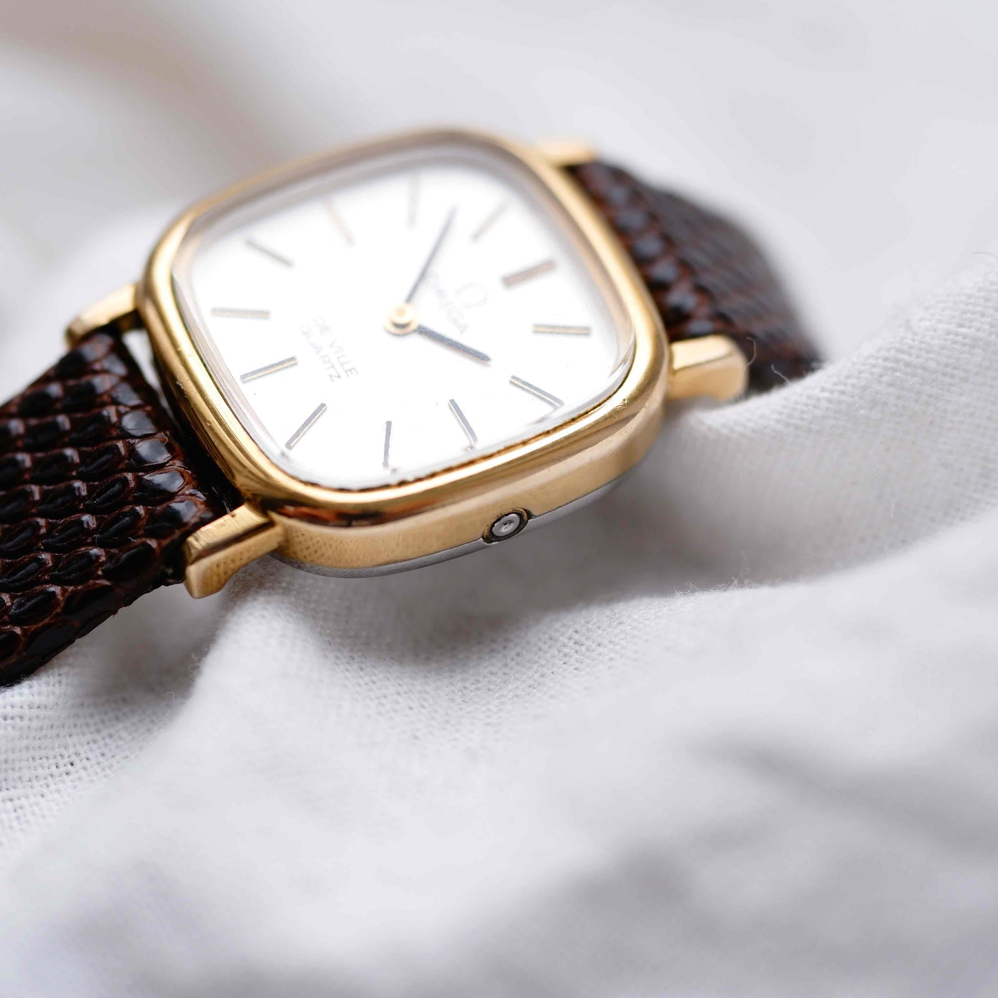 Omega De Ville: Vintage Ladies Watch 70s Golden Cushion Case